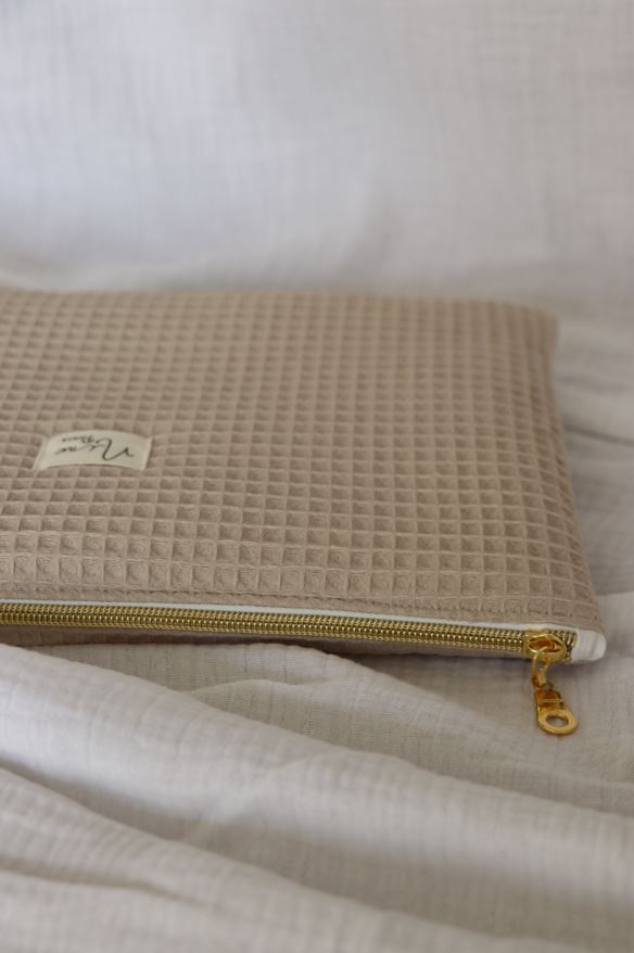 Tablet pouch - Honeycomb