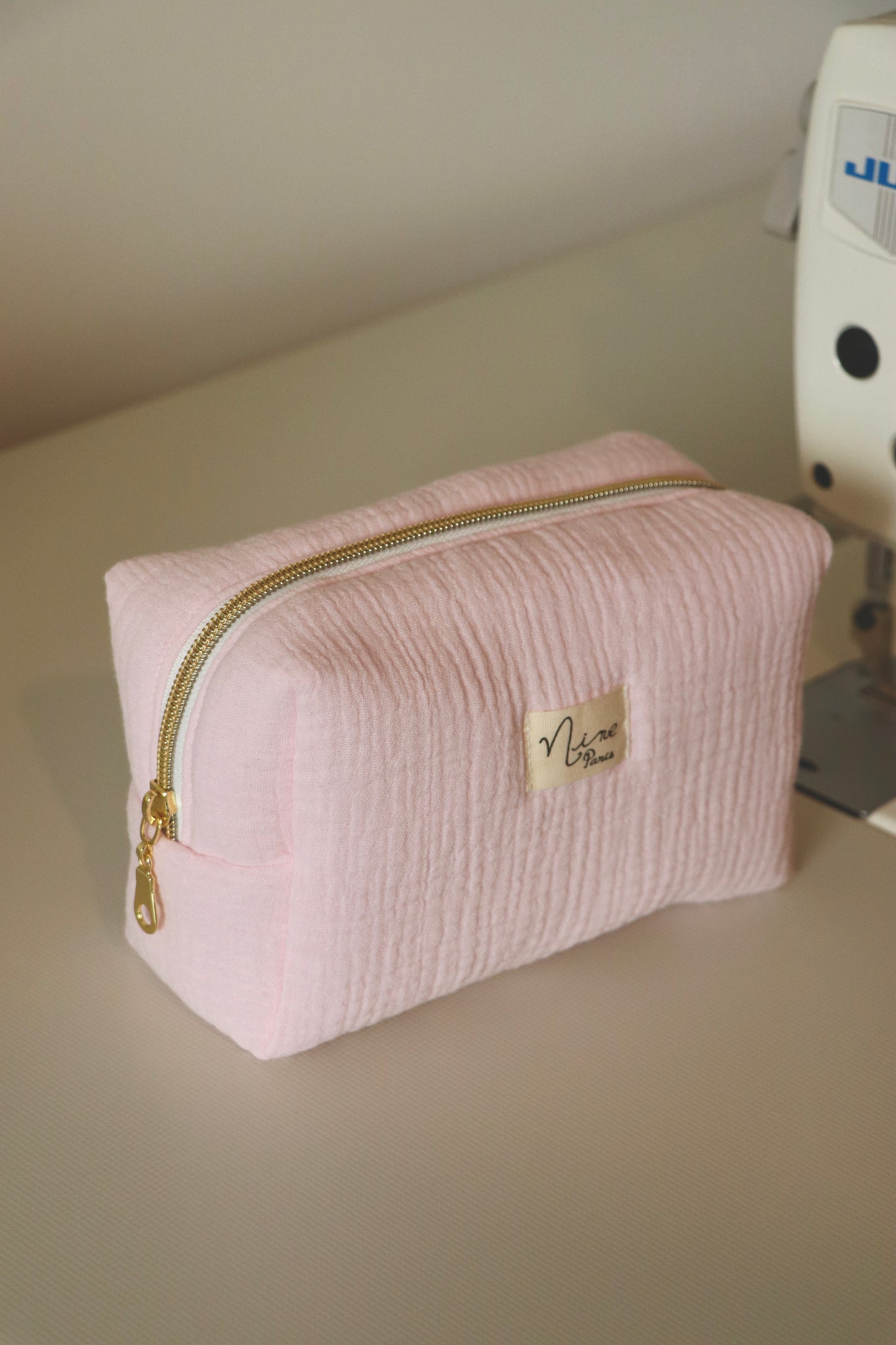 Petite trousse gaze de coton rose pâle
