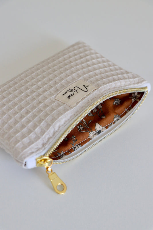 Porte-monnaie nid d’abeille beige