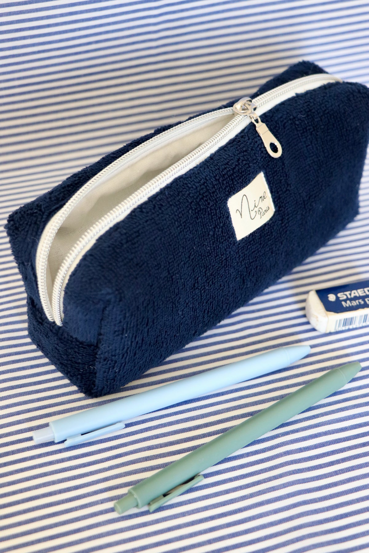 Trousse scolaire - Éponge