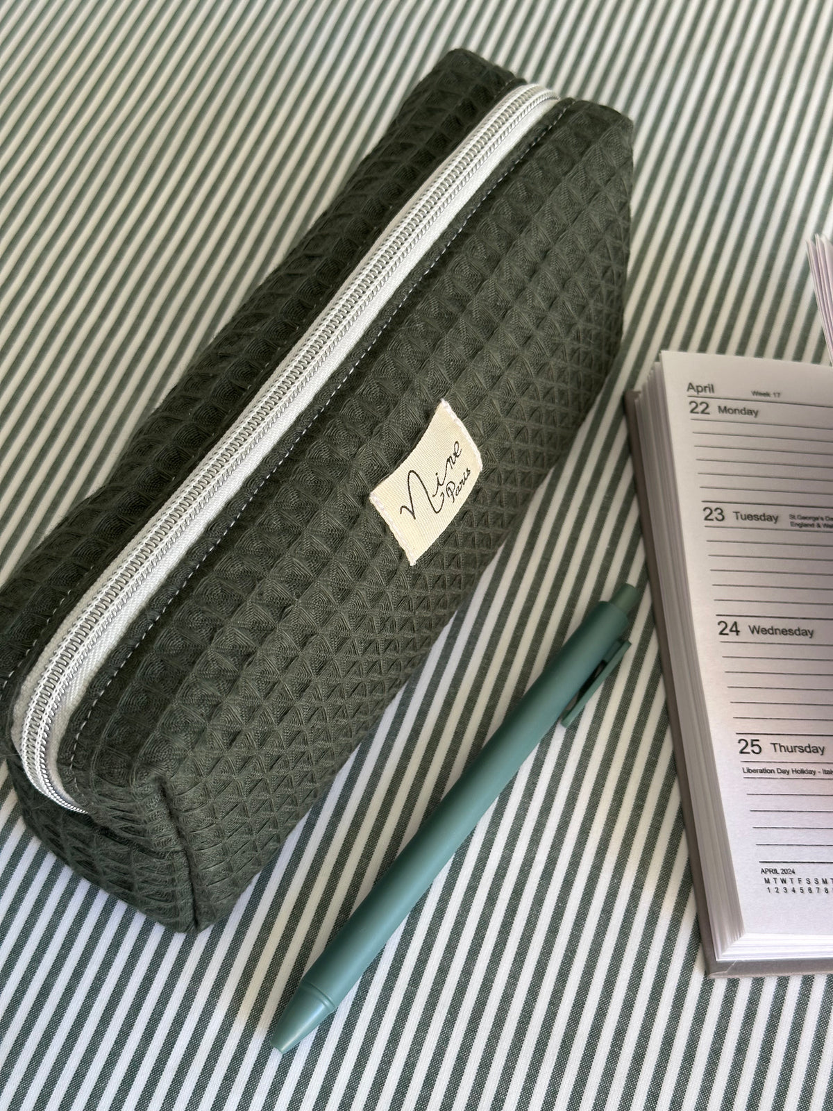 Trousse scolaire - Nid d’abeille