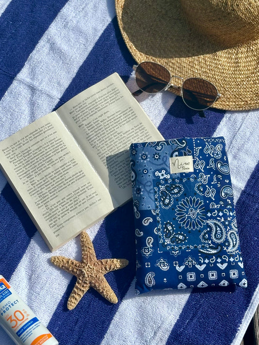 Housse de livre - motif bandana bleu